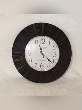 Black Round Wall Clock